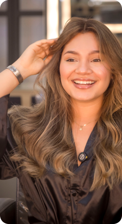 Morena iluminada por Esteban Mora