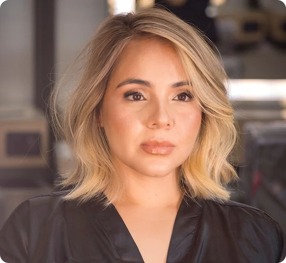 fotografia de modelo luego de un servicio en creative staff pro 12