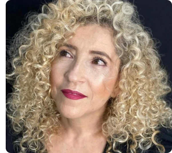 fotografia de modelo luego de un servicio en creative staff pro 3