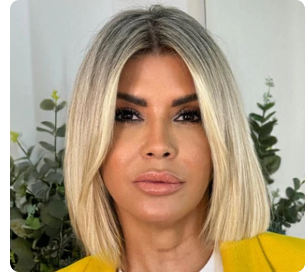 fotografia de modelo luego de un servicio en creative staff pro 4